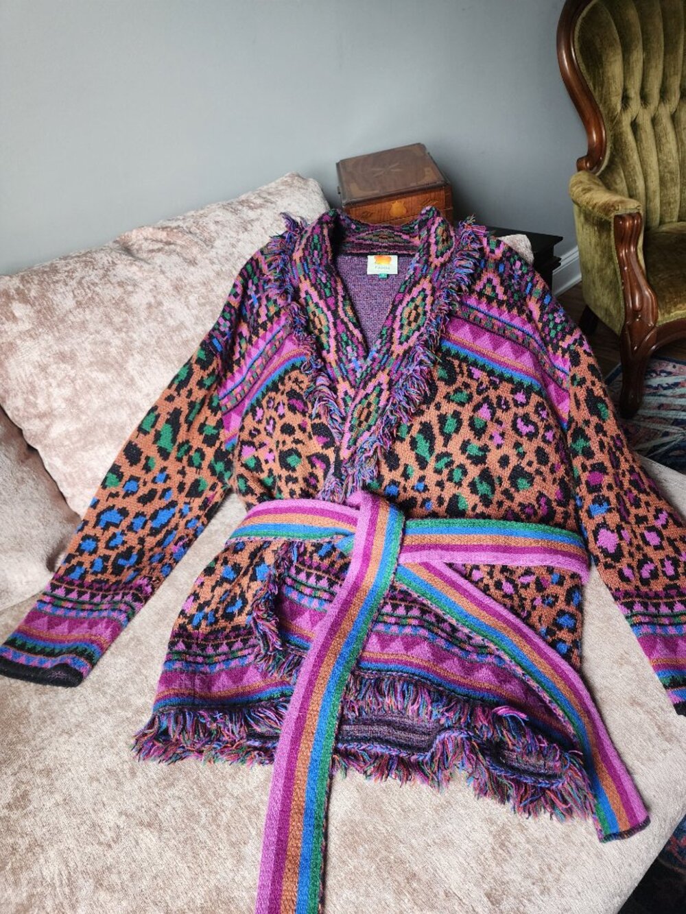 FARM Rio Ainika Tapestry Belted Fringe Cardigan Size M - Picture 9 of 9